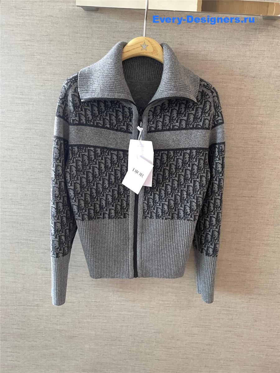 D10r reversible gray cashmere-blend knit cardigan
