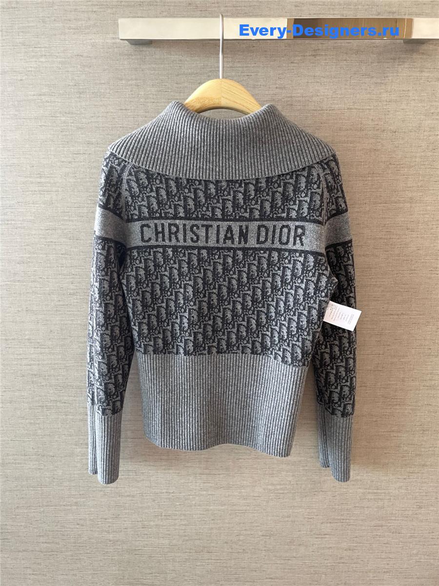 D10r reversible gray cashmere-blend knit cardigan