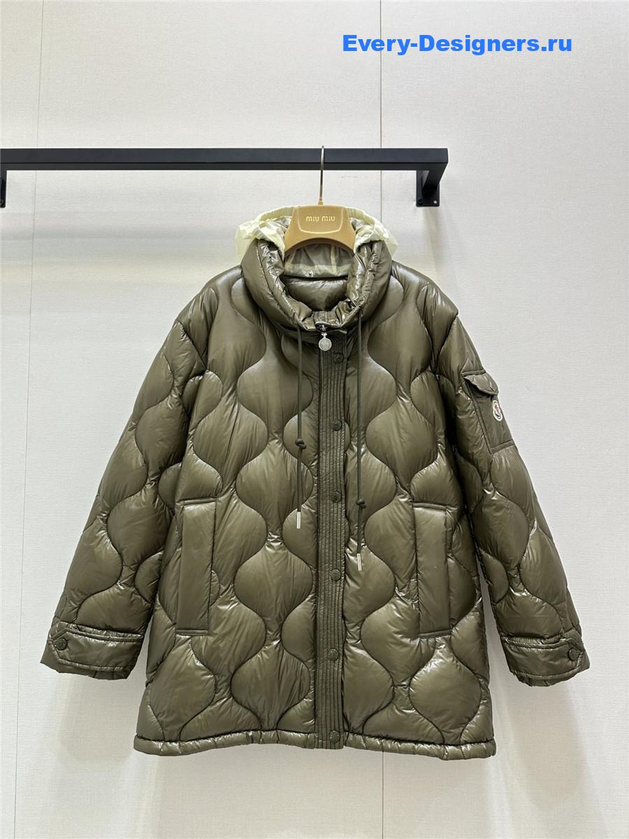 Moncler Green Lombi Short Down Parka