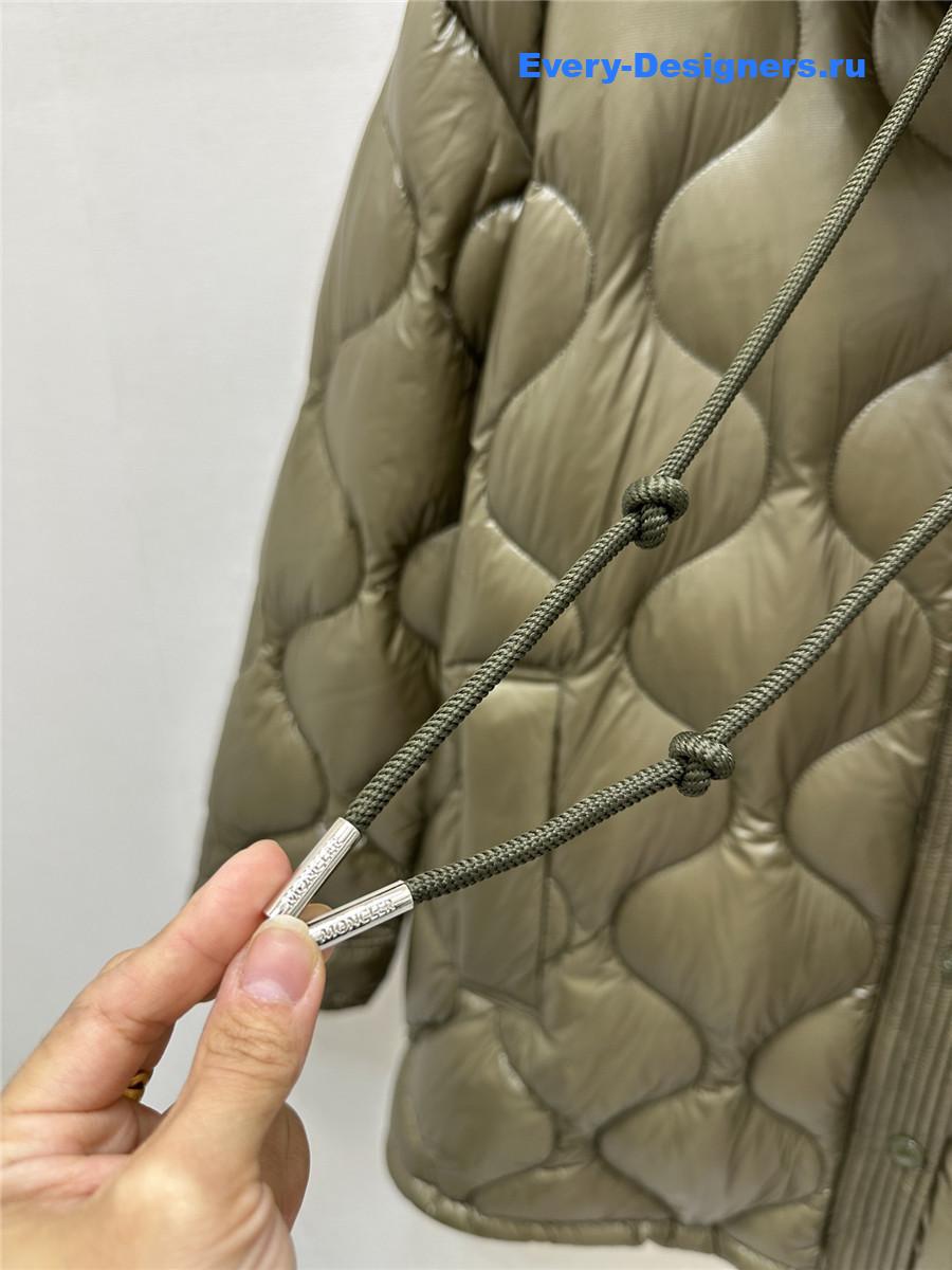 Moncler Green Lombi Short Down Parka